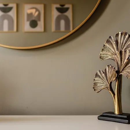 Westbury Collection - The Mews Apartman